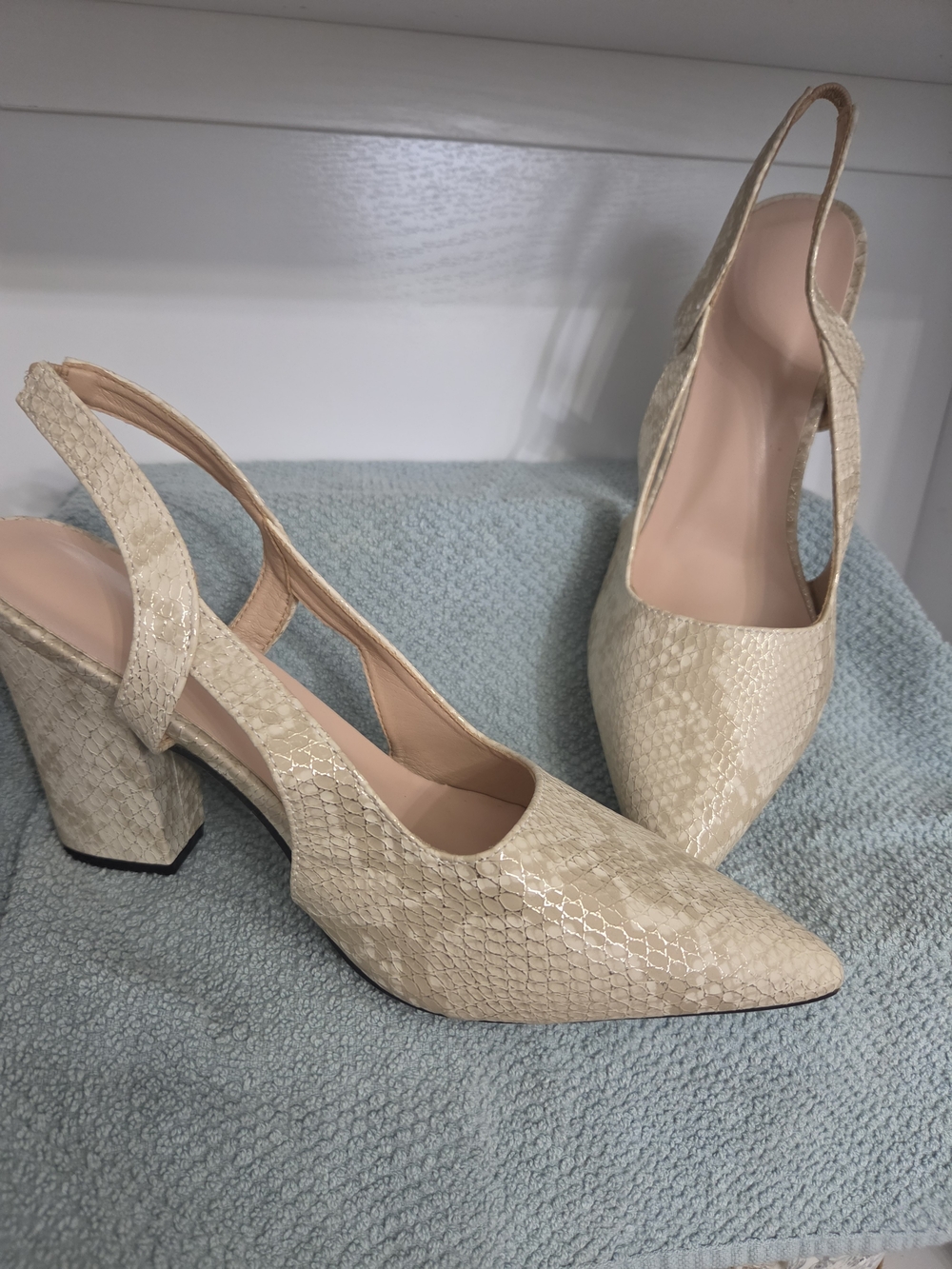 Textured Beige Pointed-Toe Women’s Slingback Heels
